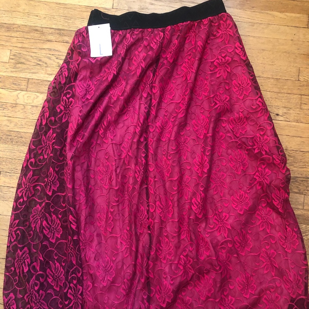 NWT Magenta Lola Skirt